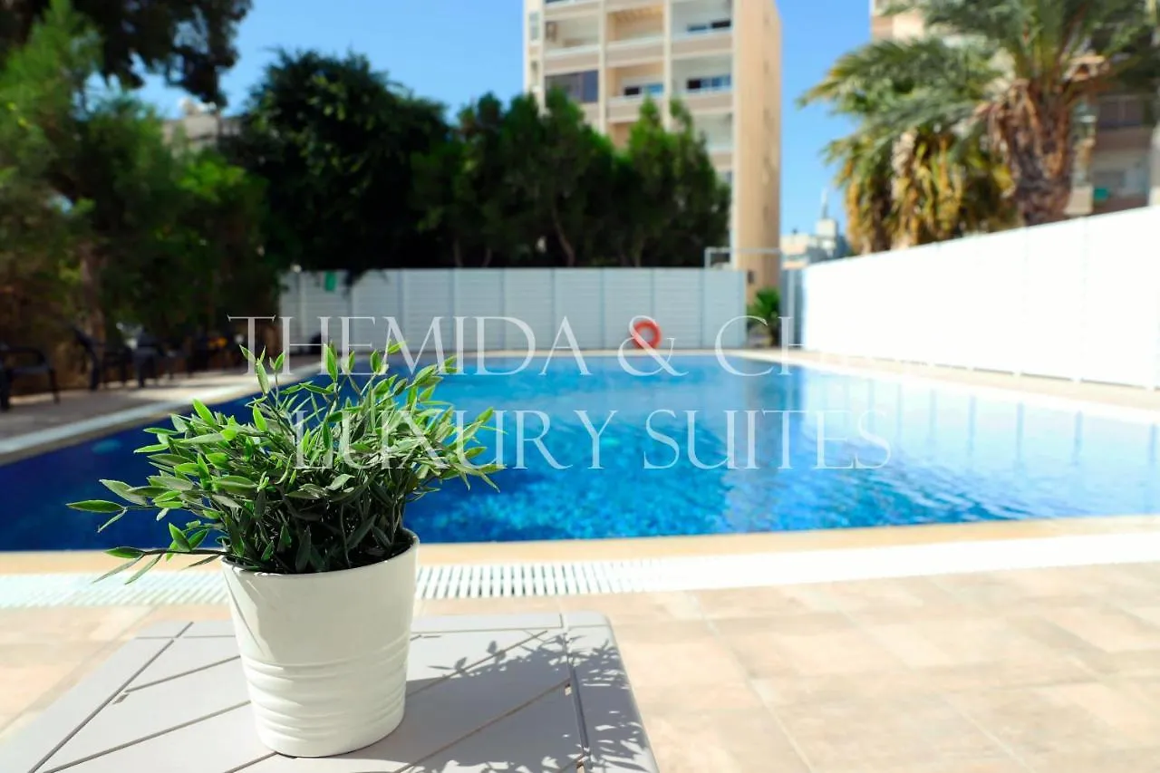 Luxury Penthouse 1Br-Seafront-Seasonal Pool-Central Apartment Larnaca 0*,