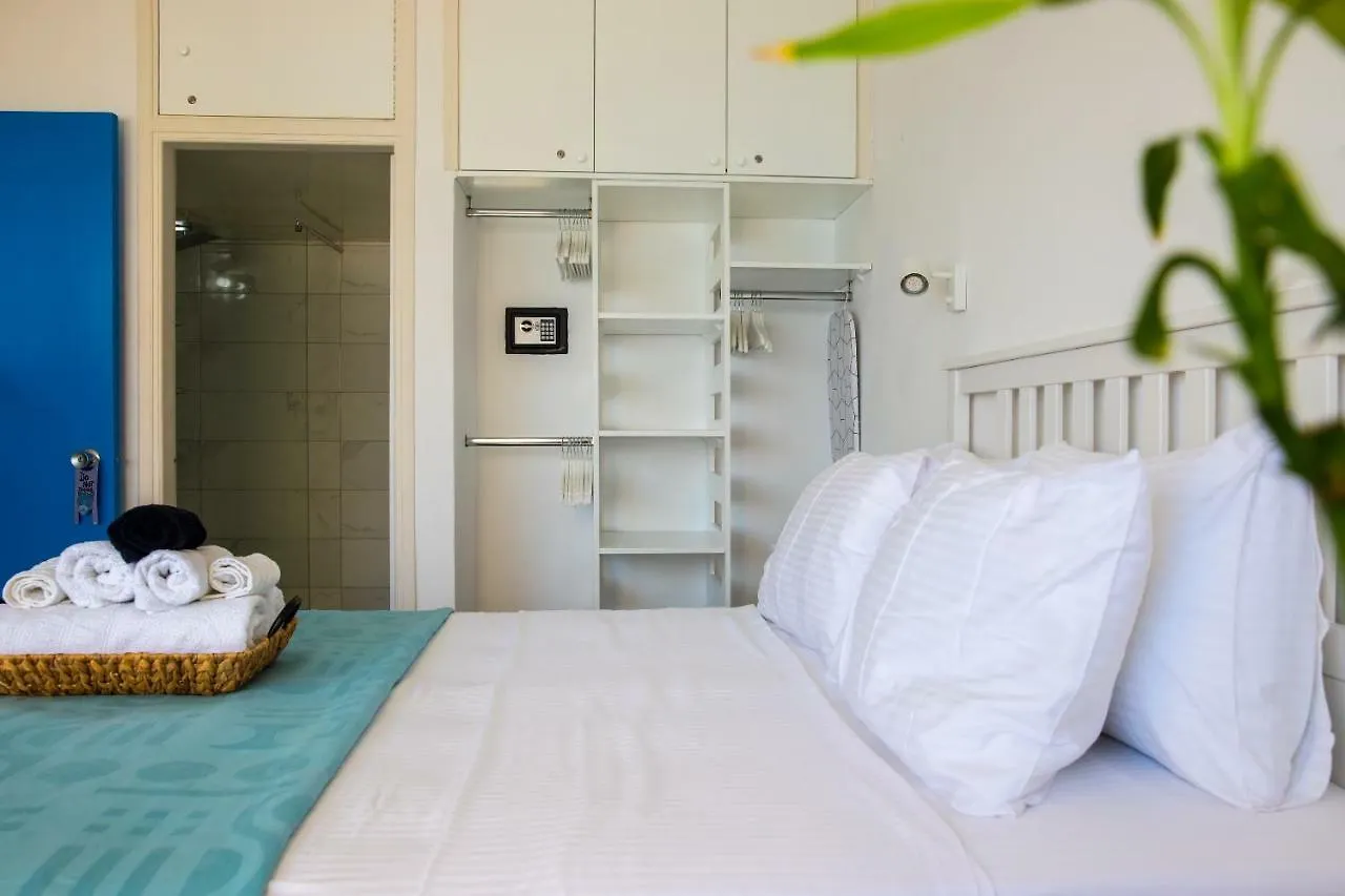 Apartment Luxury Penthouse 1Br-Seafront-Seasonal Pool-Central Larnaka Zypern