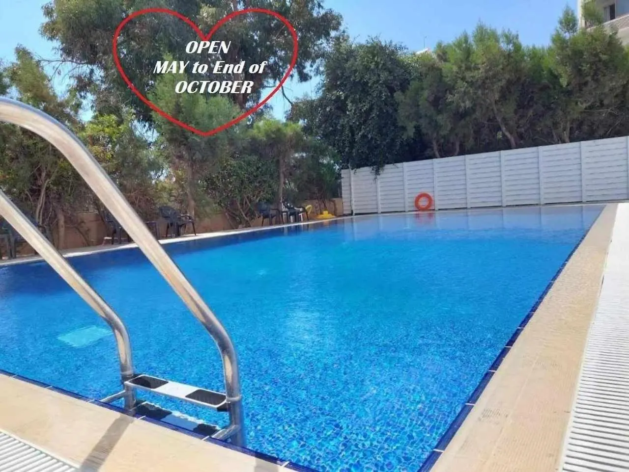 Apartament Beachfront Skyline Retreat 1Br Pool Central Cypr