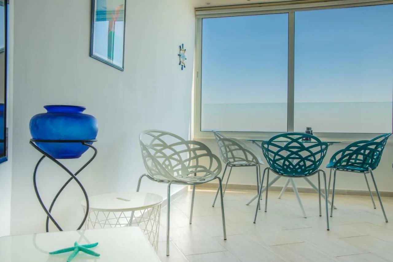 Apartament Beachfront Skyline Retreat 1Br Pool Central Cypr